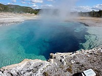 Yellowstone Biscuit basin (46).JPG